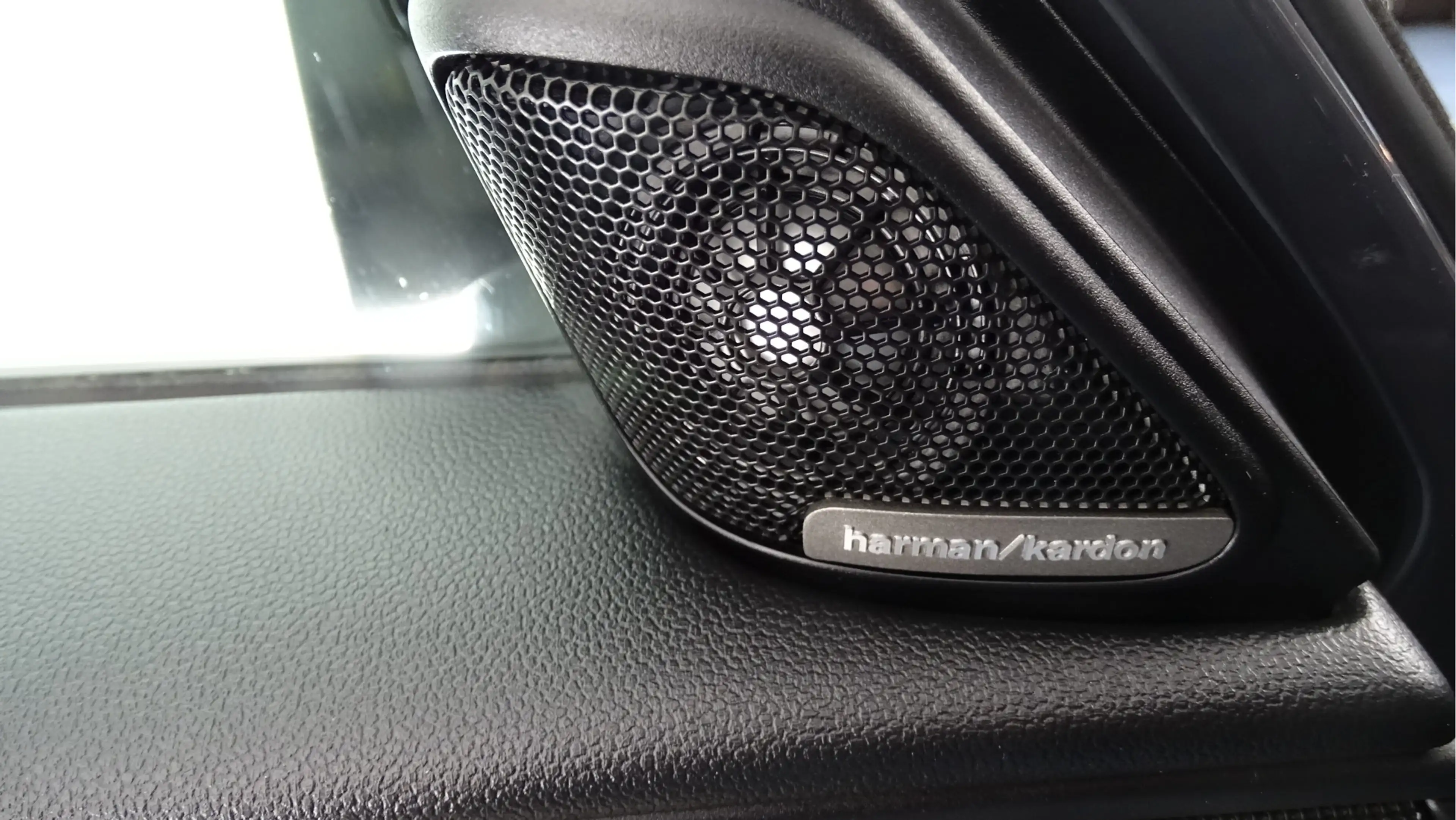 MINI Cooper SE Countryman 2.0 ALL4-PANORAMA-LEDER-HARMANKARDON-CAMERA , schu — photo 13