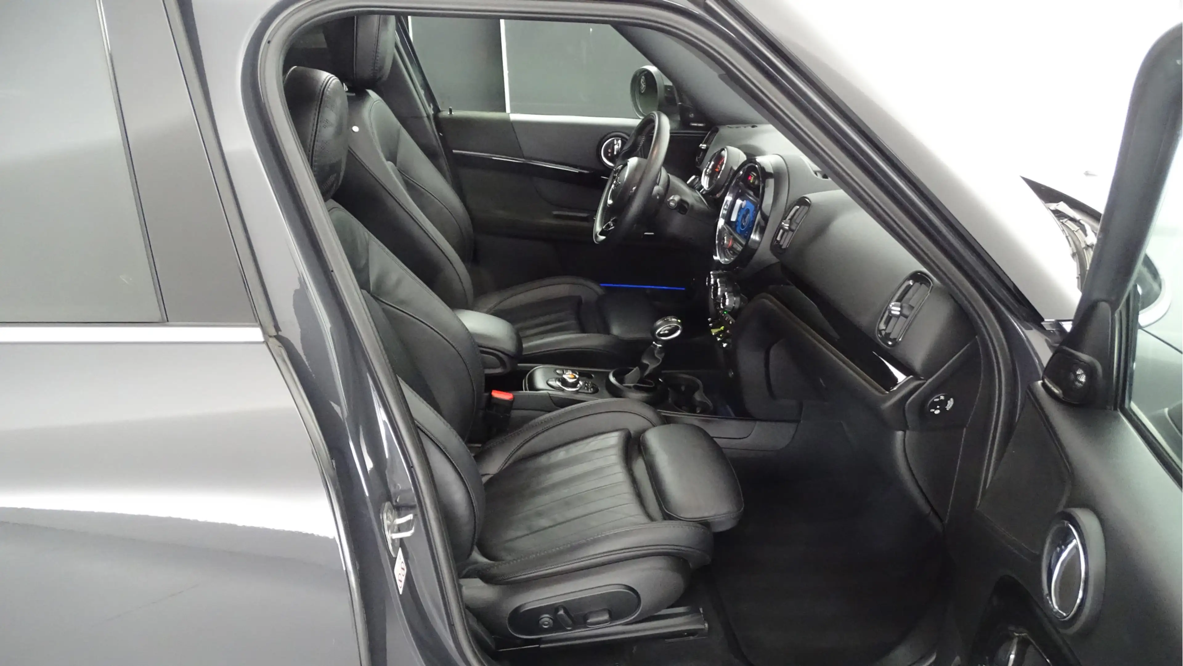 MINI Cooper SE Countryman 2.0 ALL4-PANORAMA-LEDER-HARMANKARDON-CAMERA , schu — photo 10
