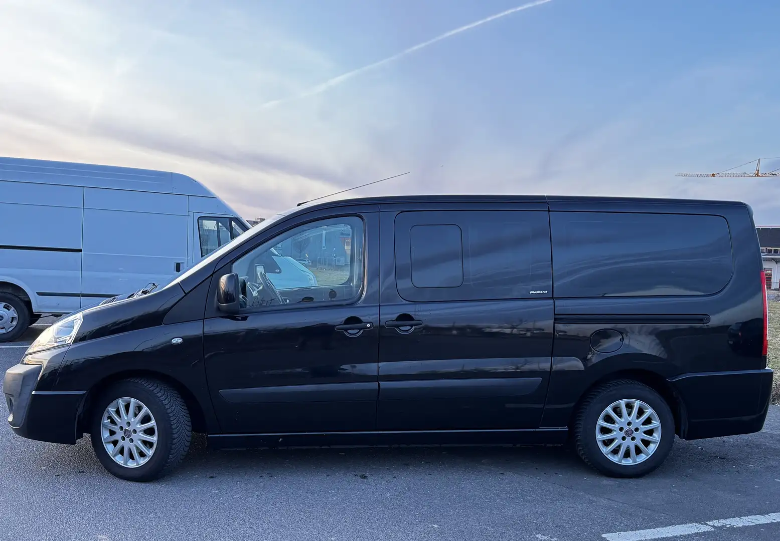 Fiat Scudo Panorama Pan.2,0 Ltr.-120 kW L2H1*KLIMA*NAVI*PDC* Negro - 2