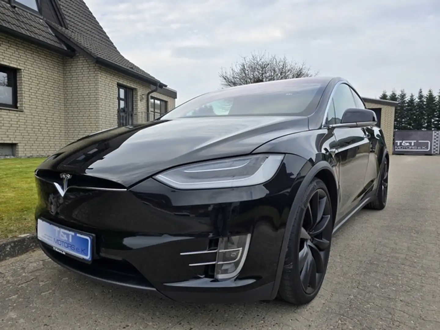 Tesla Model X Performance 1.Hand*AHK*FSD*Premium* crna - 1