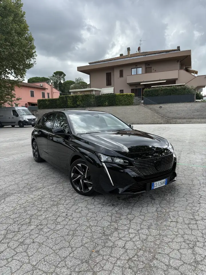 Peugeot 308 1.2 puretech t Allure Pack s&s 130cv eat8 — photo 1 of 13