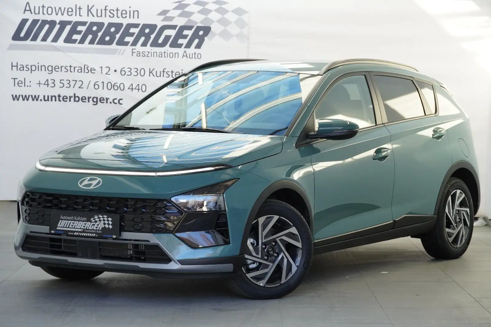 Hyundai BAYON GO Plus 1.0 T-GDI DCT Grün - 2