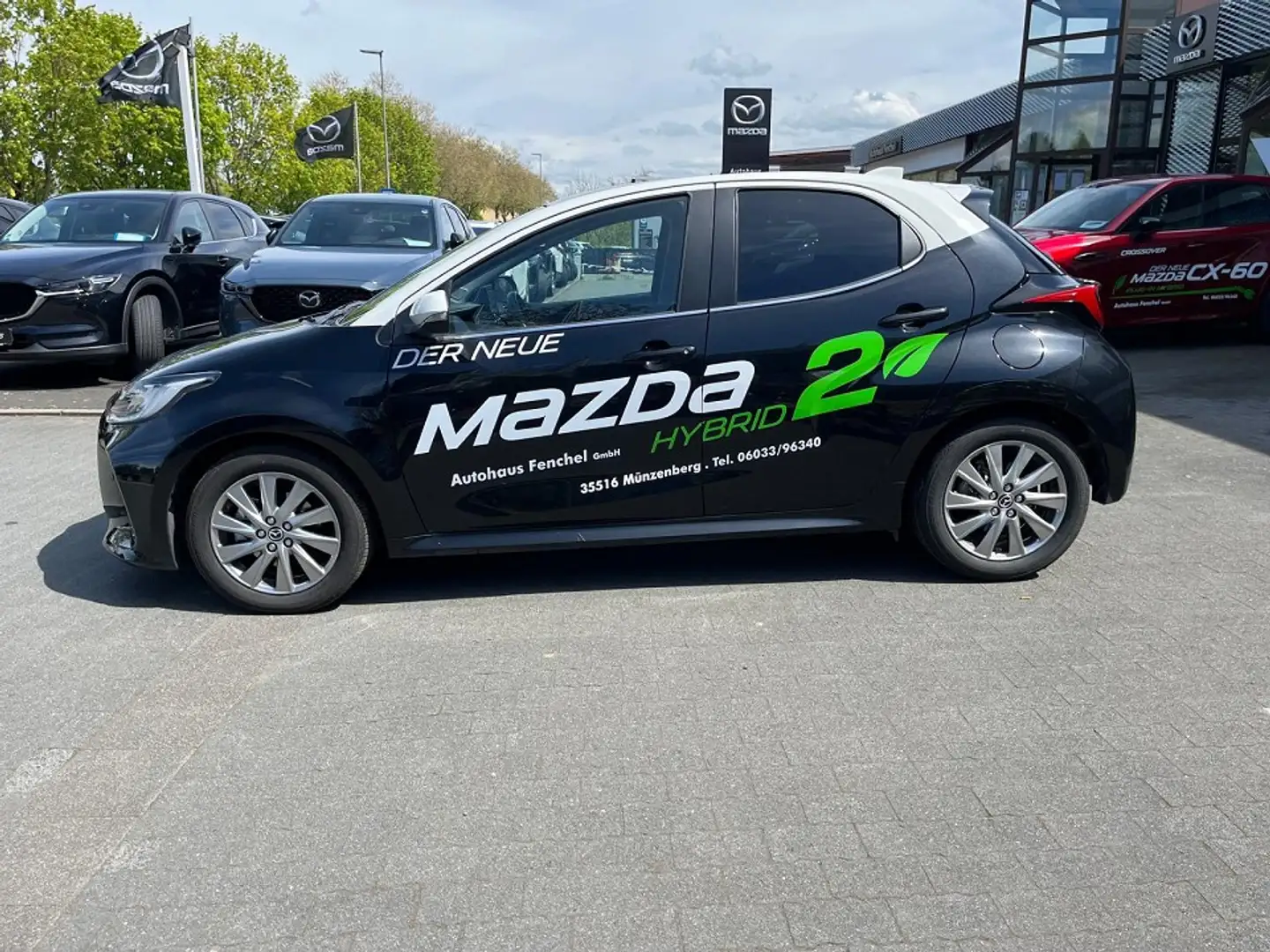 Mazda 2 Hybrid VVT-i Selection, Panoramadach, Herstellerga Schwarz - 2