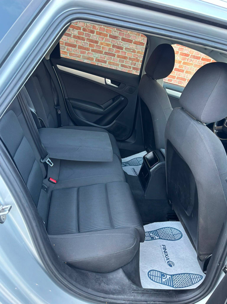 Audi A4 A4 Avant 1.8 TFSI — photo 12