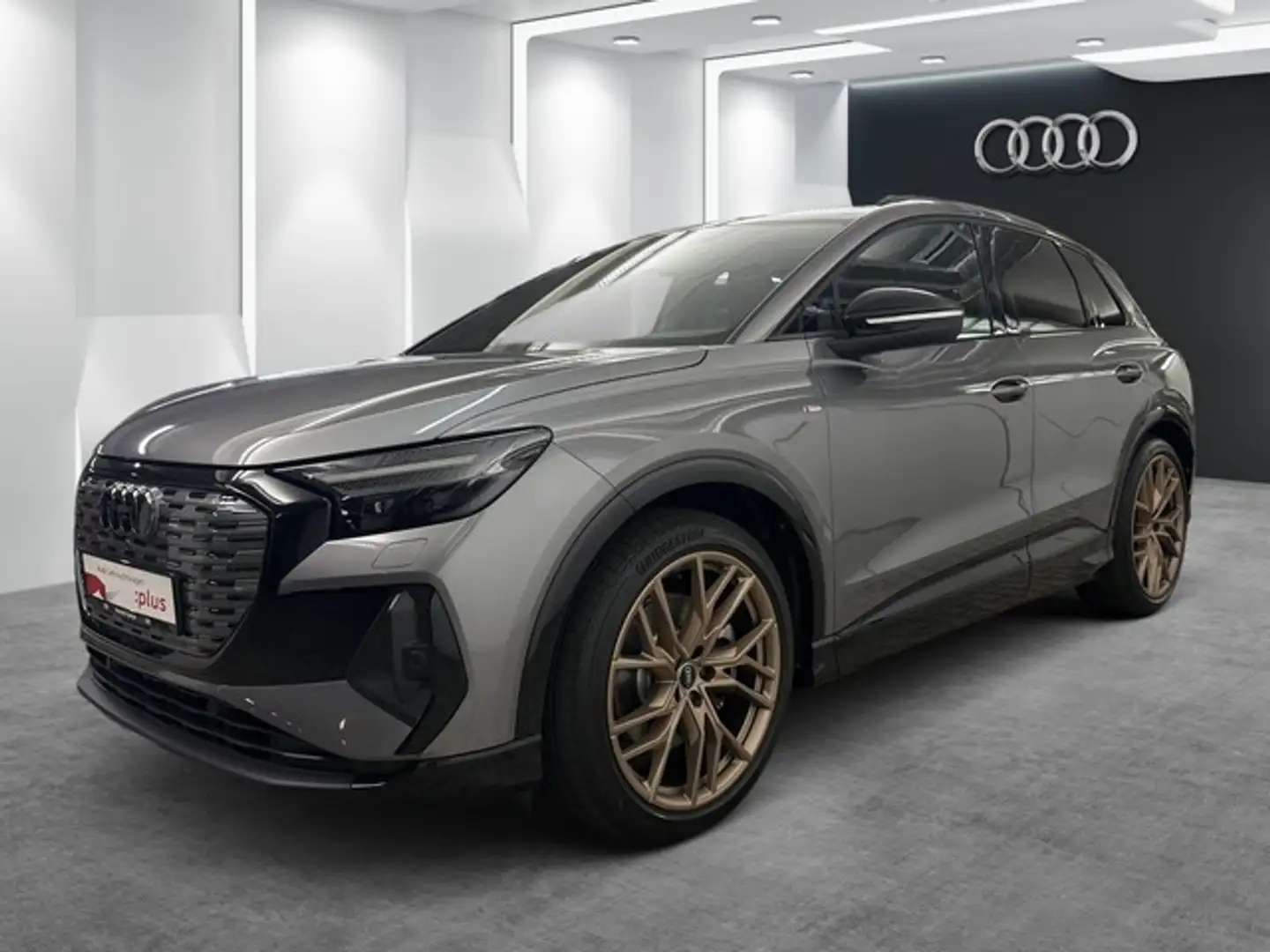 Audi Q4 e-tron 40 MATRIX RFK HUD INT S LINE OPT SCHW Grau - 2