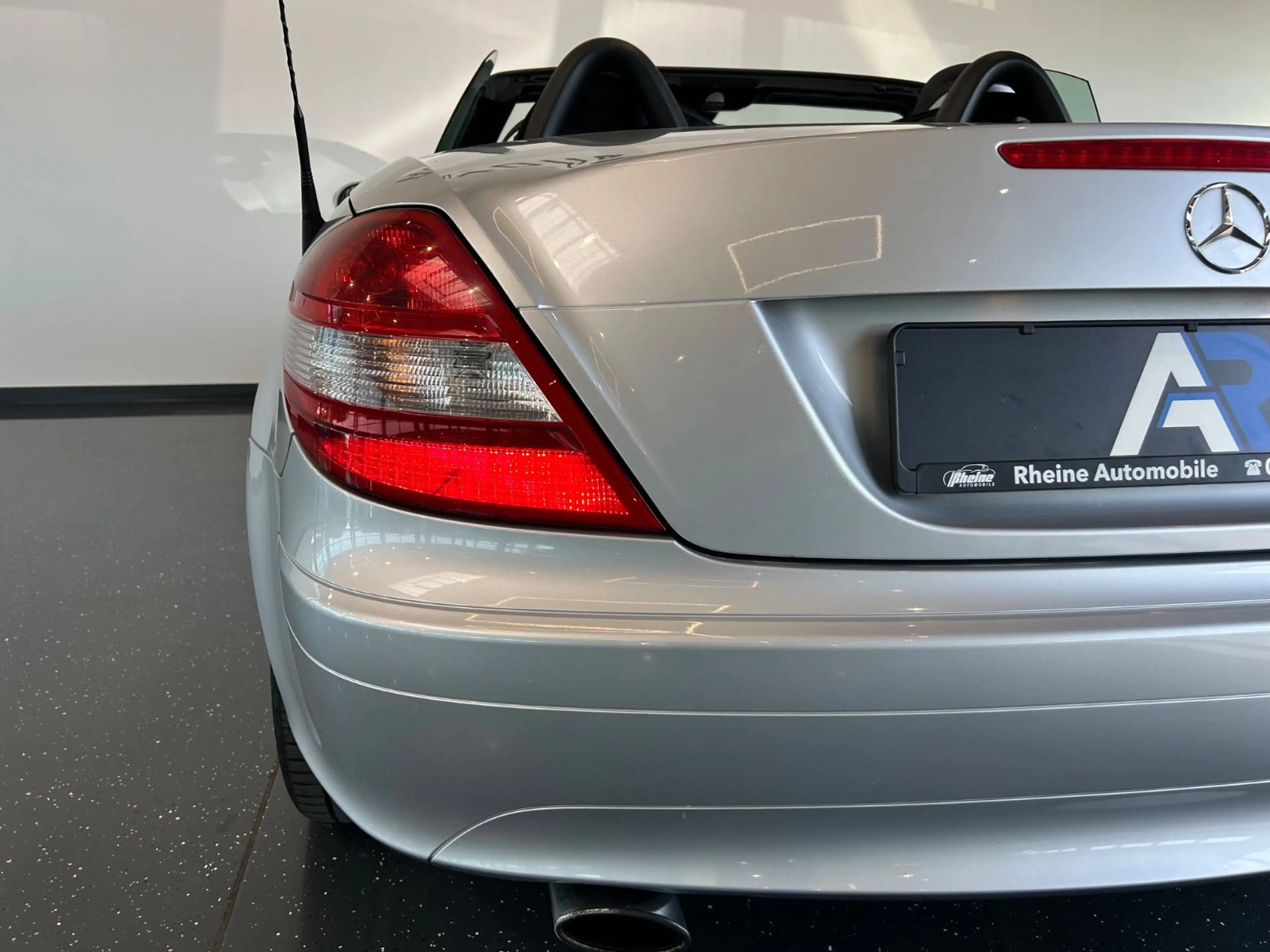 Mercedes-Benz SLK 200 Roadster Kompressor*LEDER*SHZ*NACKENHEIZ — photo 13