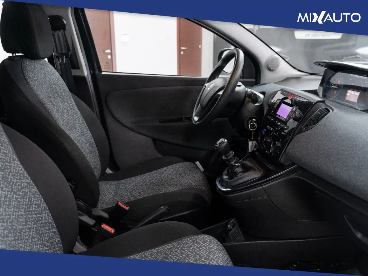 Lancia Ypsilon 1.0 Firefly Hybrid Silver 70CV 5 Porte, миниатюра 13