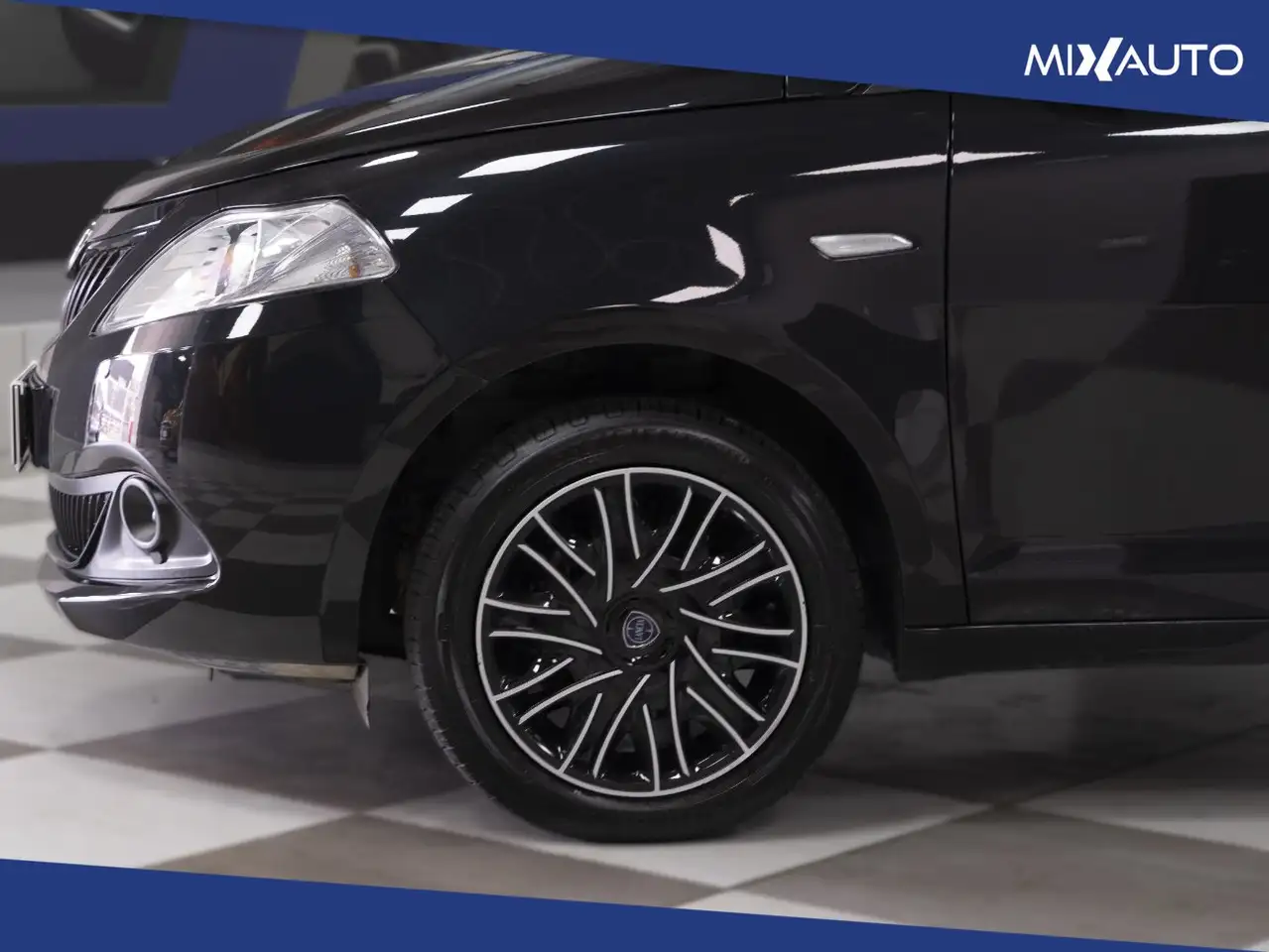 Lancia Ypsilon 1.0 Firefly Hybrid Silver 70CV 5 Porte, миниатюра 7