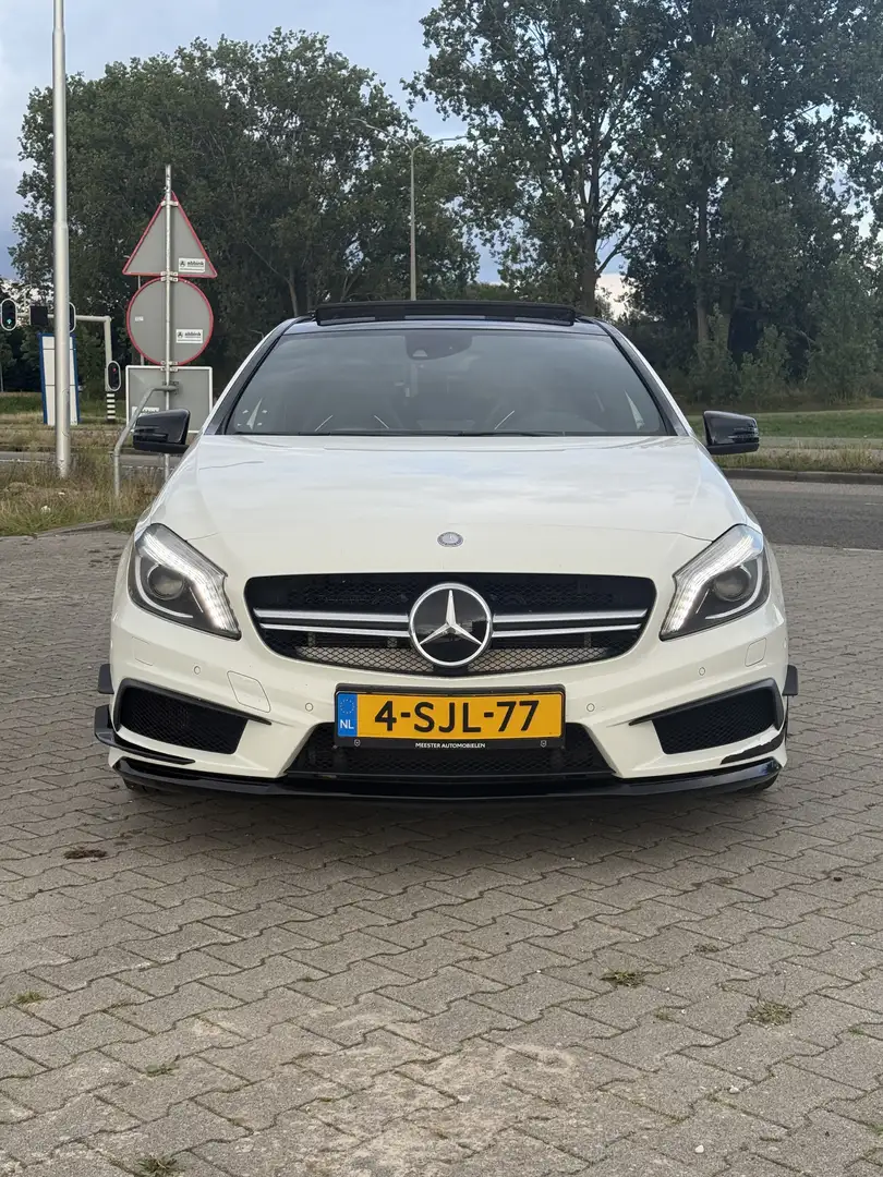 Mercedes-Benz A 45 AMG met downpipe Bílá - 1