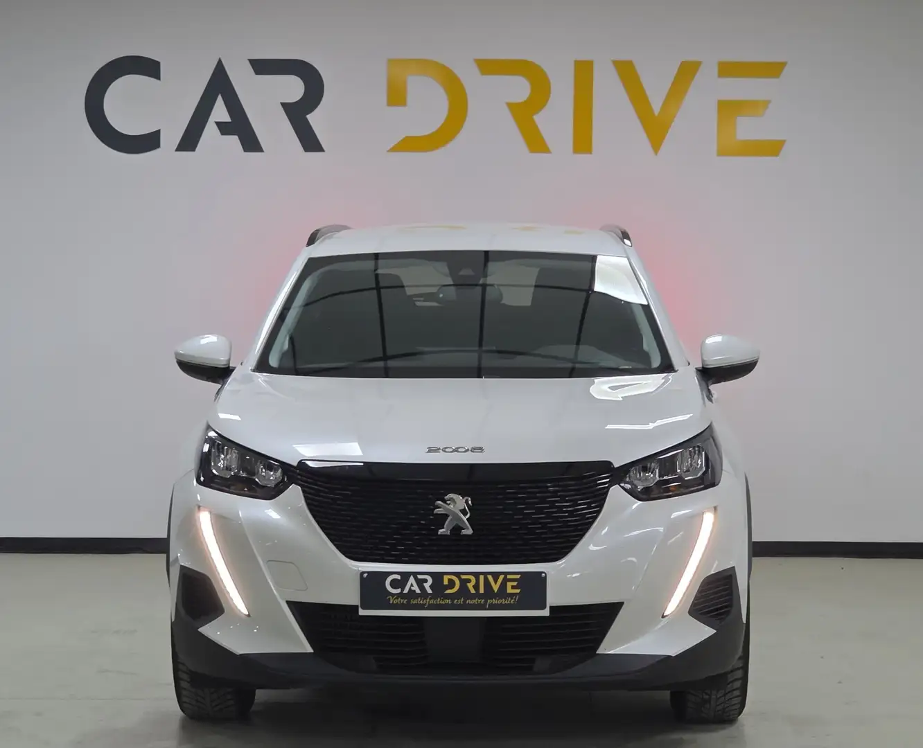 Peugeot 2008 1.5 BlueHDi CAPTEURS/CARNET/1ER PROPRIETAIRE Blanc - 2