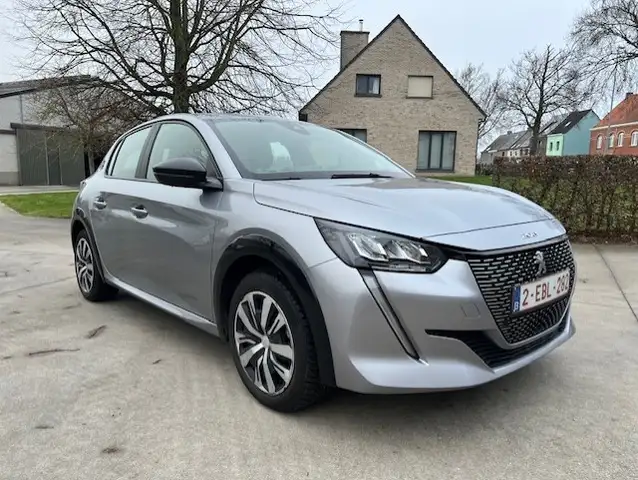 Peugeot e-208 e-208 50 kWh Active Pack *Navi*Cam*Apps*Lane* 14.463+BTW