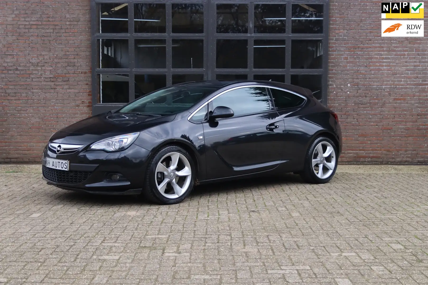 Opel Astra GTC 1.4 Turbo Sport Cruise-Airco-PDC Nieuwe APK Negro - 1