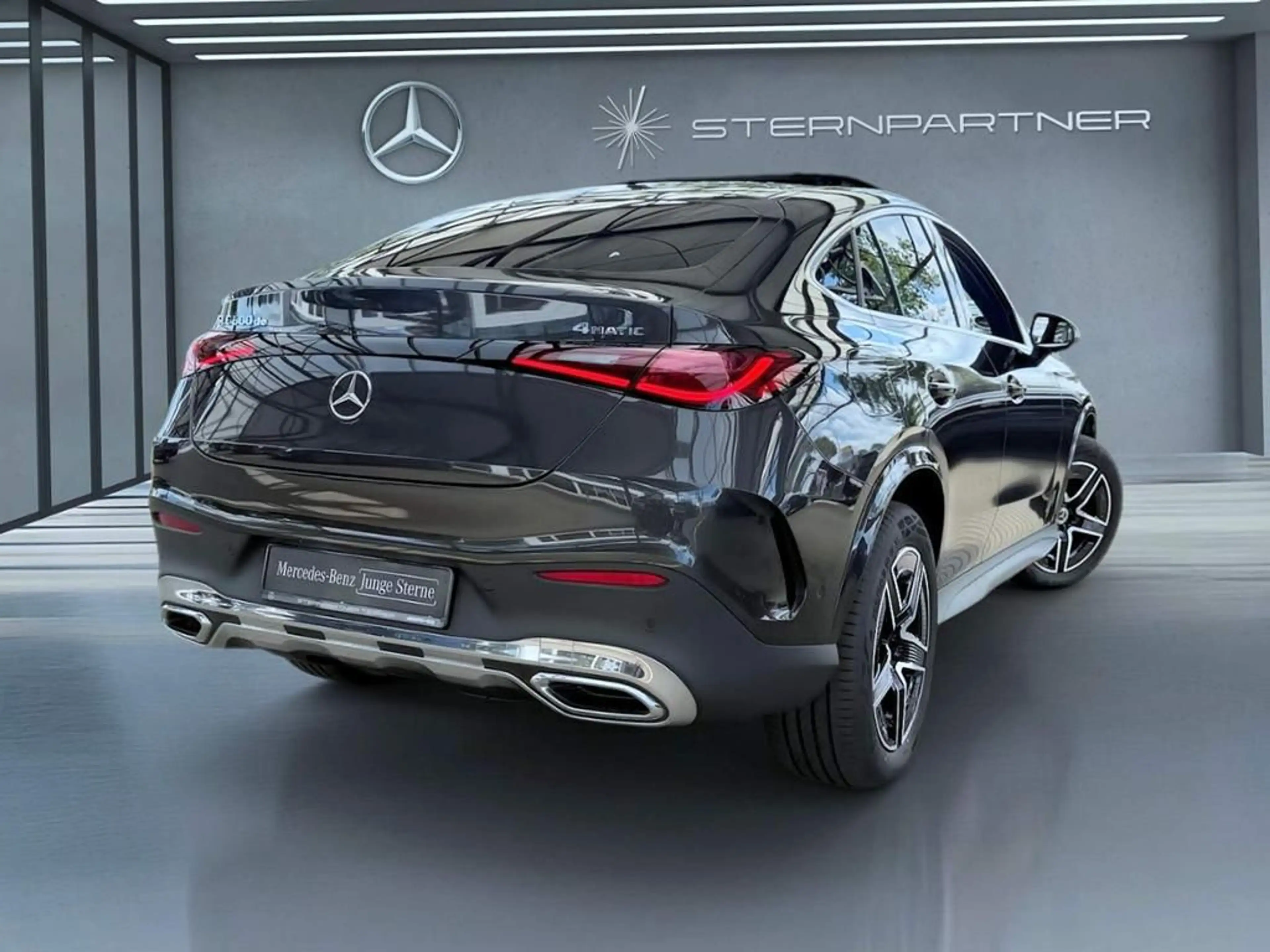 Mercedes-Benz GLC 300 de 4M Coupé AMG, Pano, grey,Burm3D,DISTR — photo 3