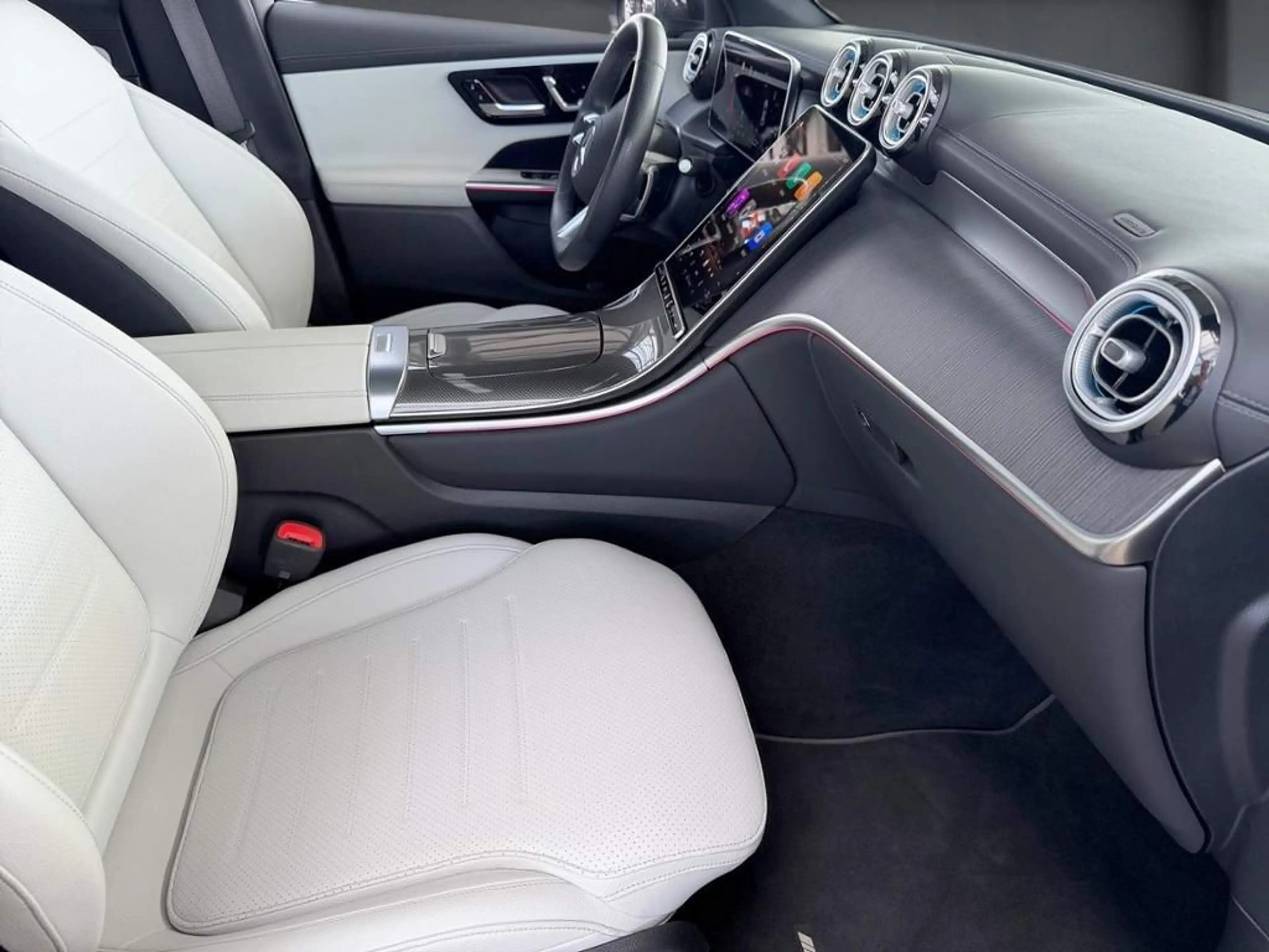 Mercedes-Benz GLC 300 de 4M Coupé AMG, Pano, grey,Burm3D,DISTR — photo 6