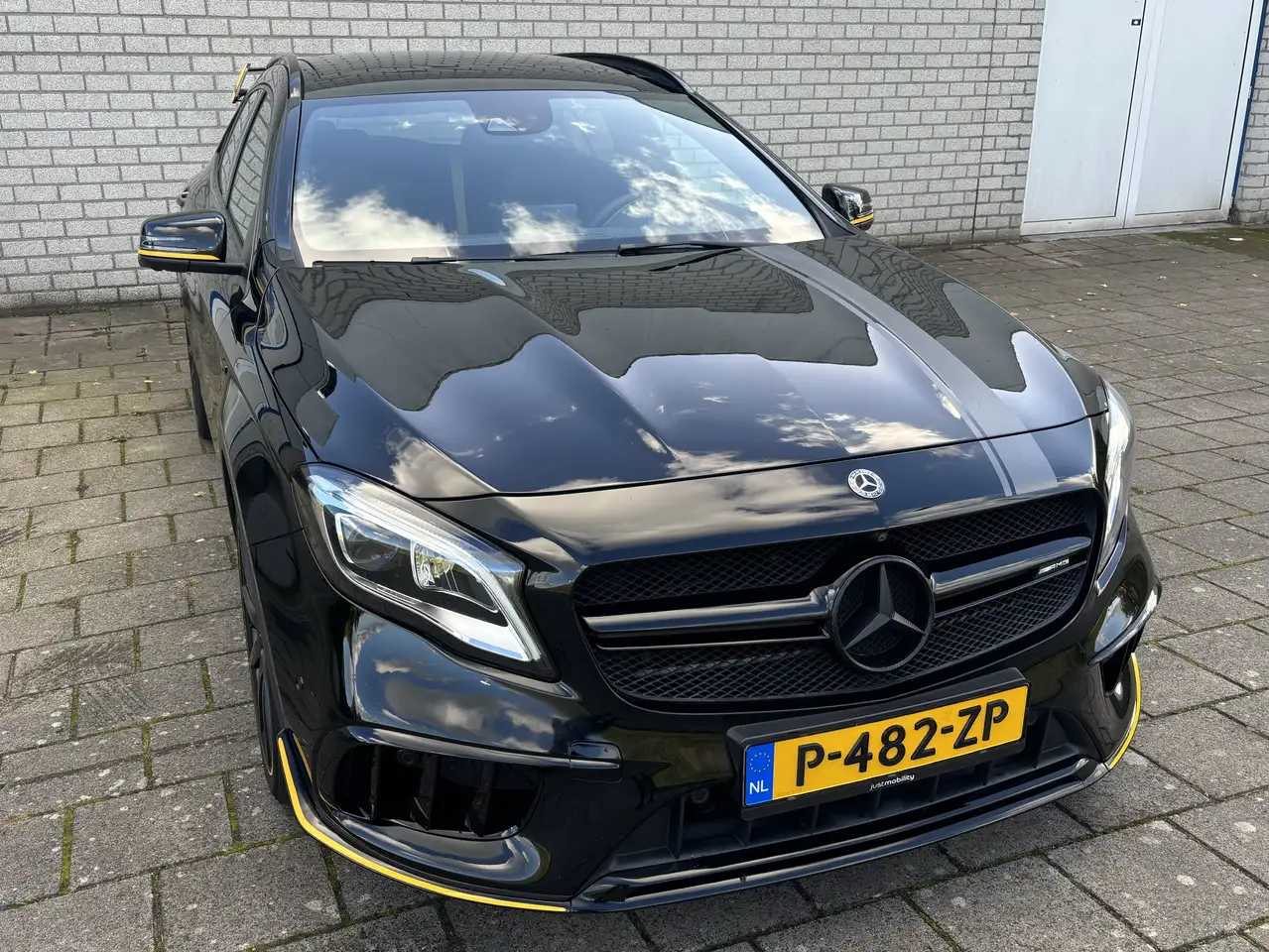 Mercedes-Benz GLA 45 AMG