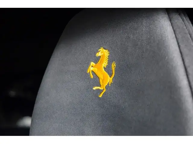 Ferrari Testarossa view 17