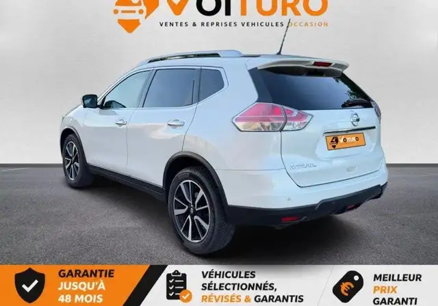 Nissan X-Trail view 3