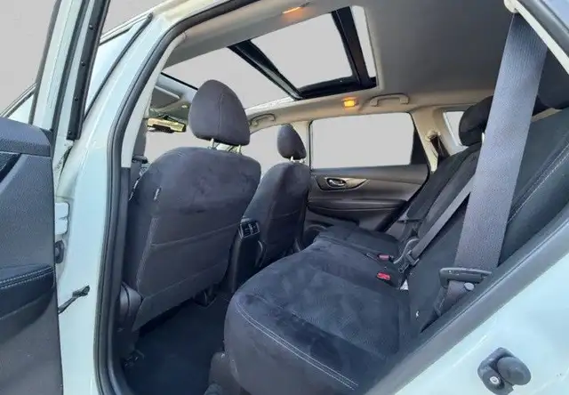 Nissan X-Trail view 9