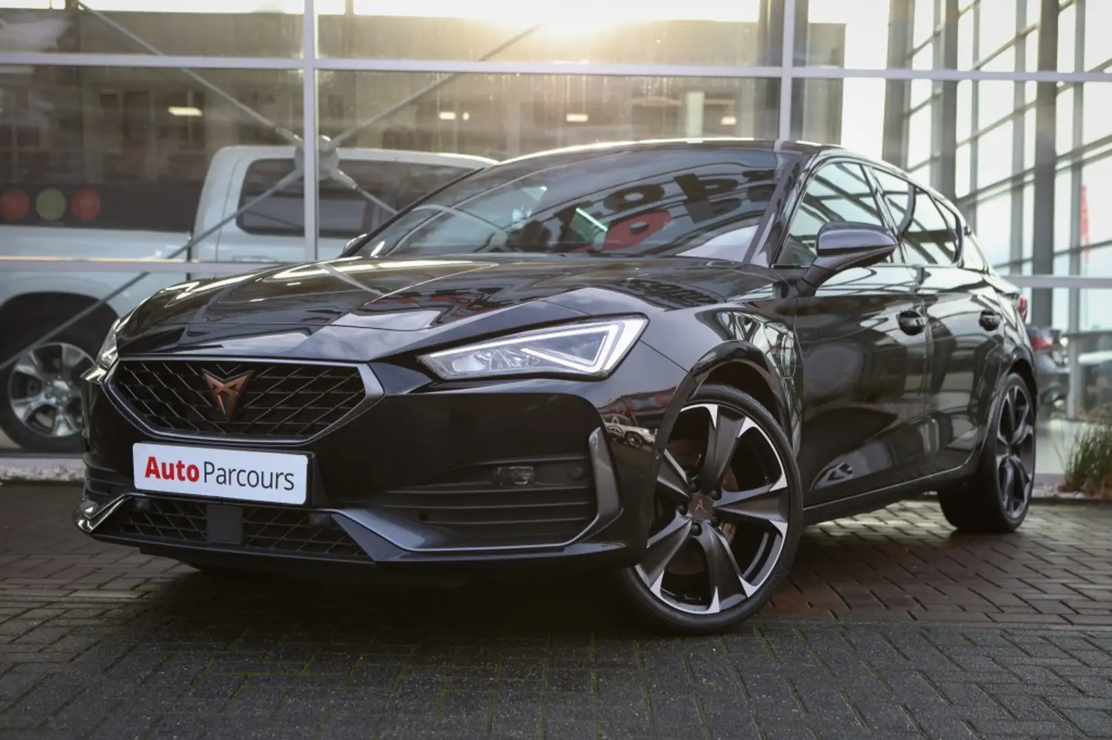 CUPRA Leon VZ e-Hybrid | 245PK | Memory | Schwarz - 1