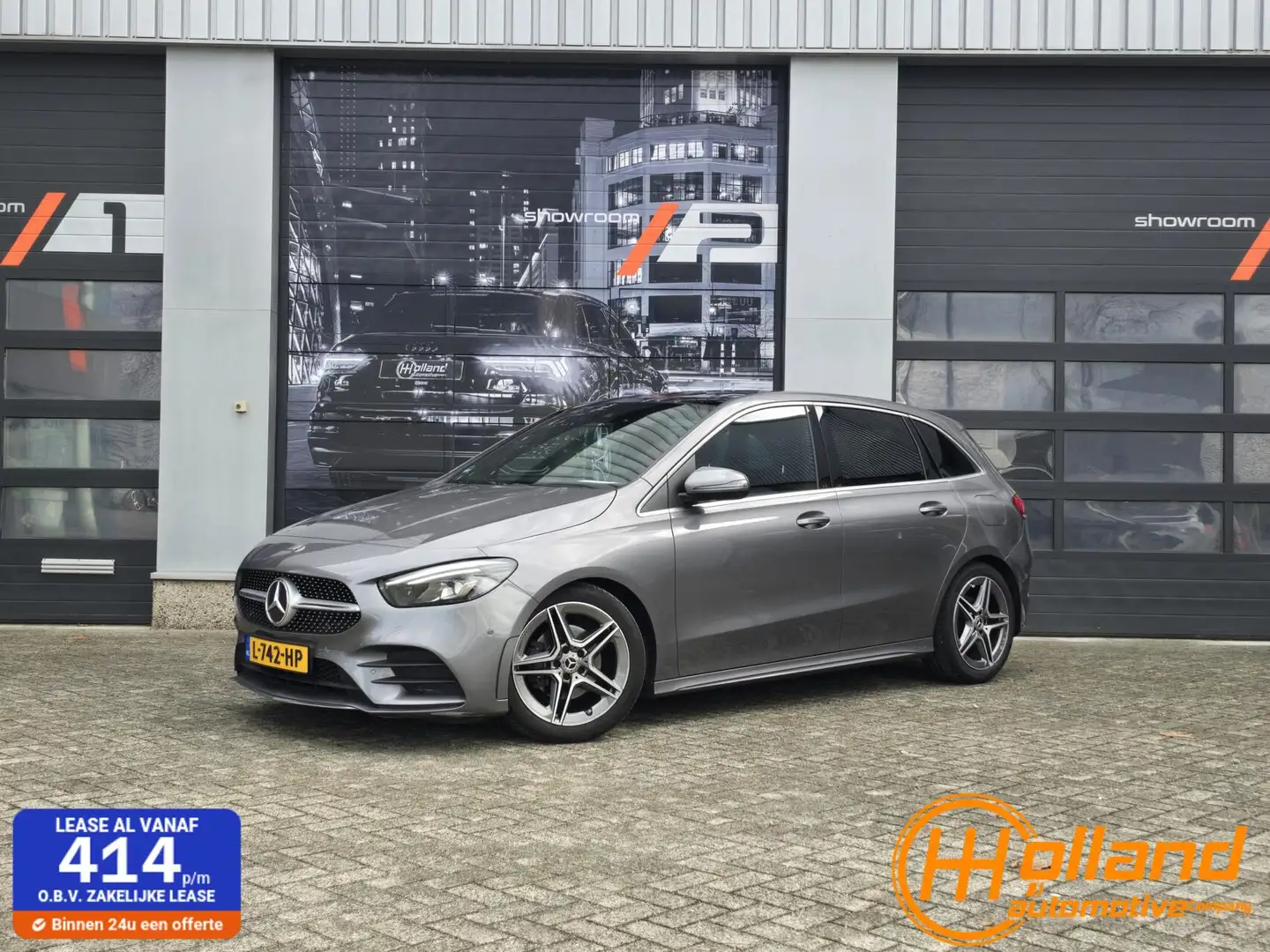 Mercedes-Benz B 180 Premium Plus|AMG|PANO Gris - 1