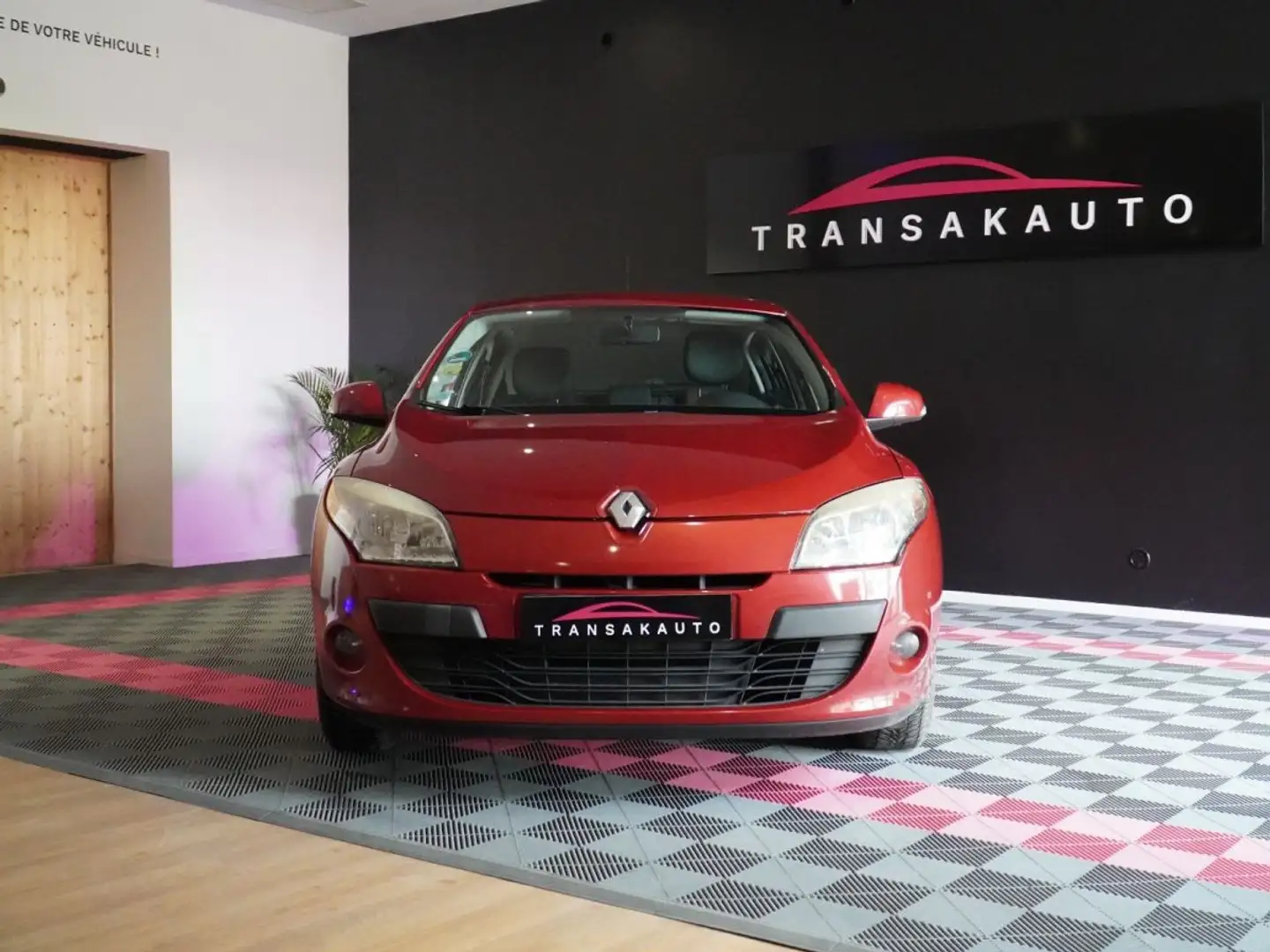 Renault Megane III BERLINE TCE 130 Expression Euro 5 Rouge - 2