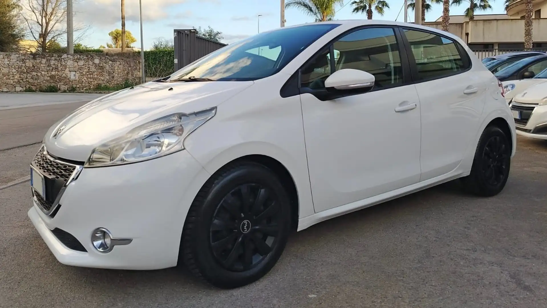 Peugeot 208 5p 1.4 vti GPL Bianco - 2