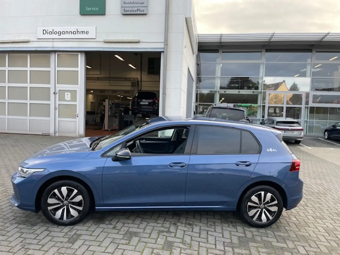 Volkswagen Golf VIII 1.5TSi Goal AHK R-Kamera ACC SideAssist Ap... Blau - 2