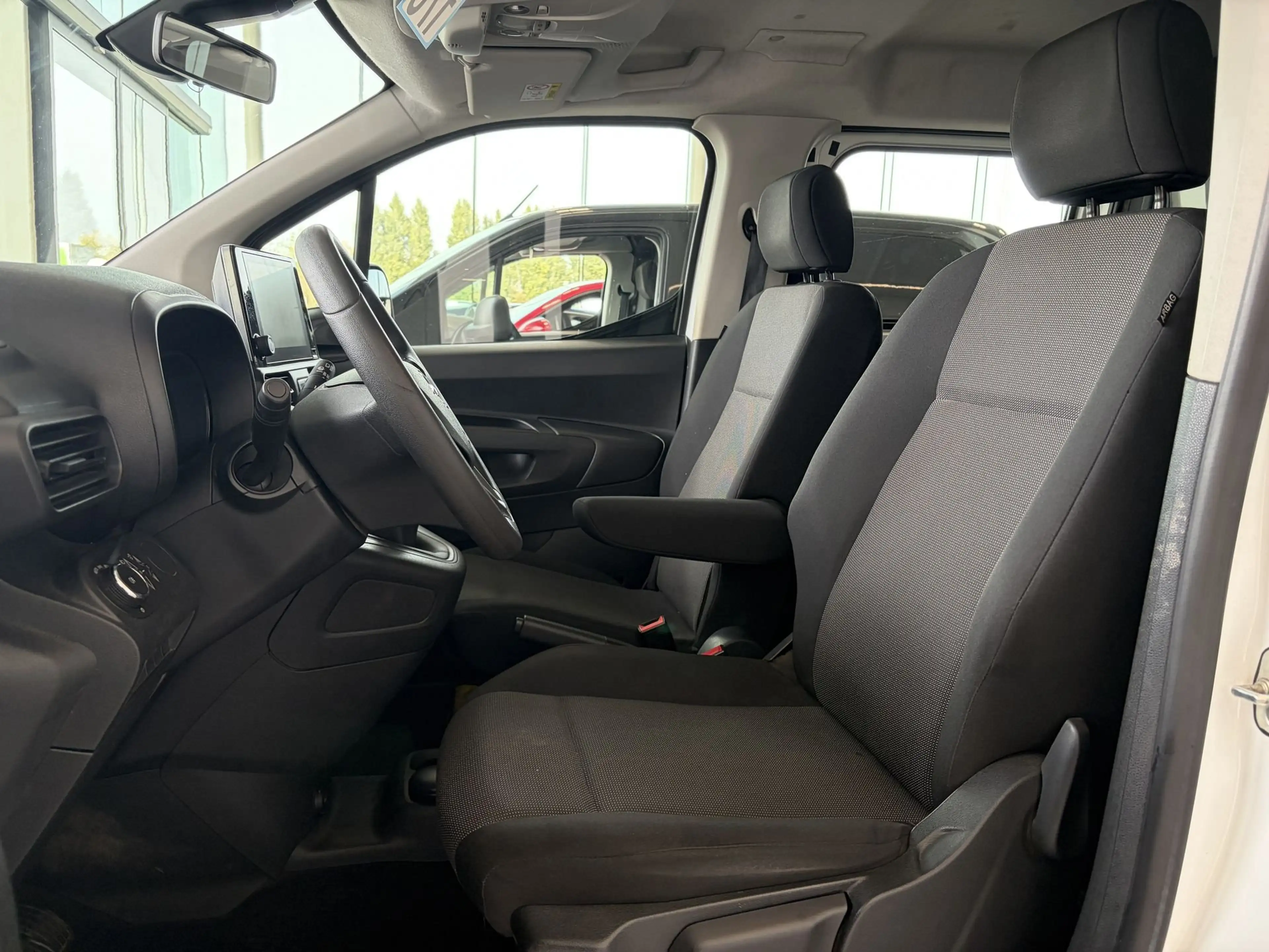 Opel Combo Dubbele Cabine / Lichte Vracht / BTW Aftrekbaar / Apple Carplay - Android Auto / Airco / — photo 11