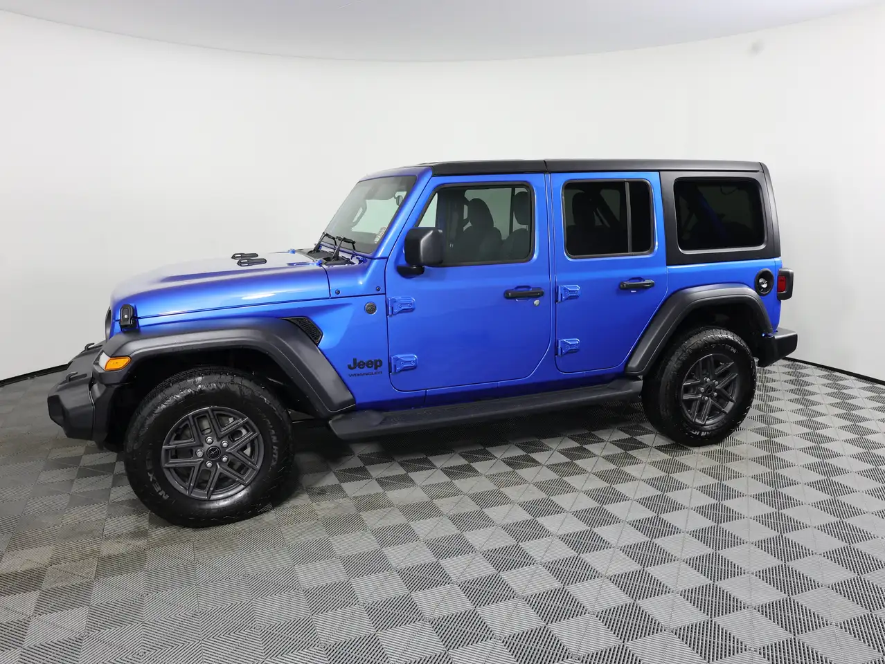 Jeep Wrangler снимка Jeep Wrangler
