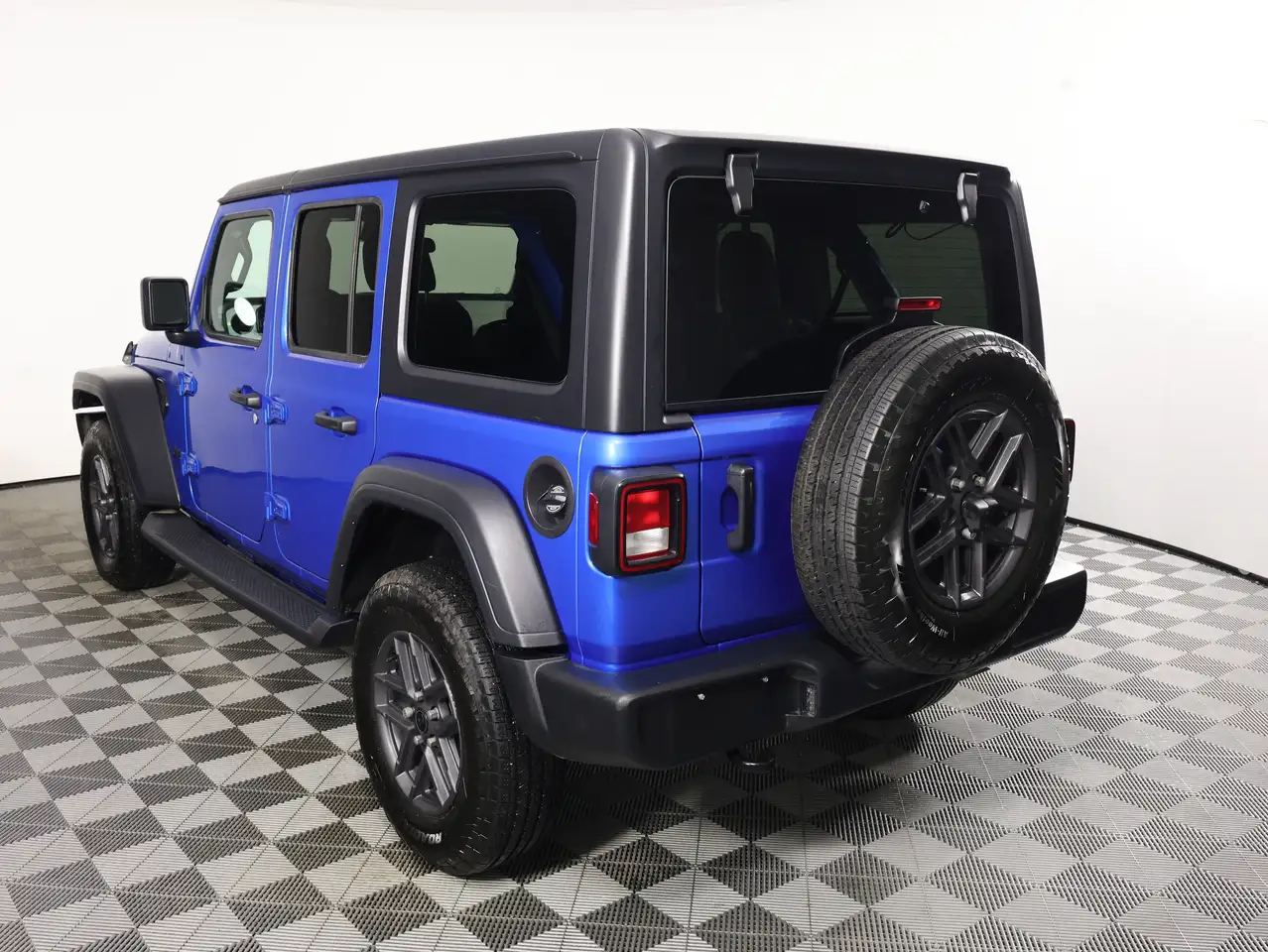 Jeep Wrangler снимка Jeep Wrangler