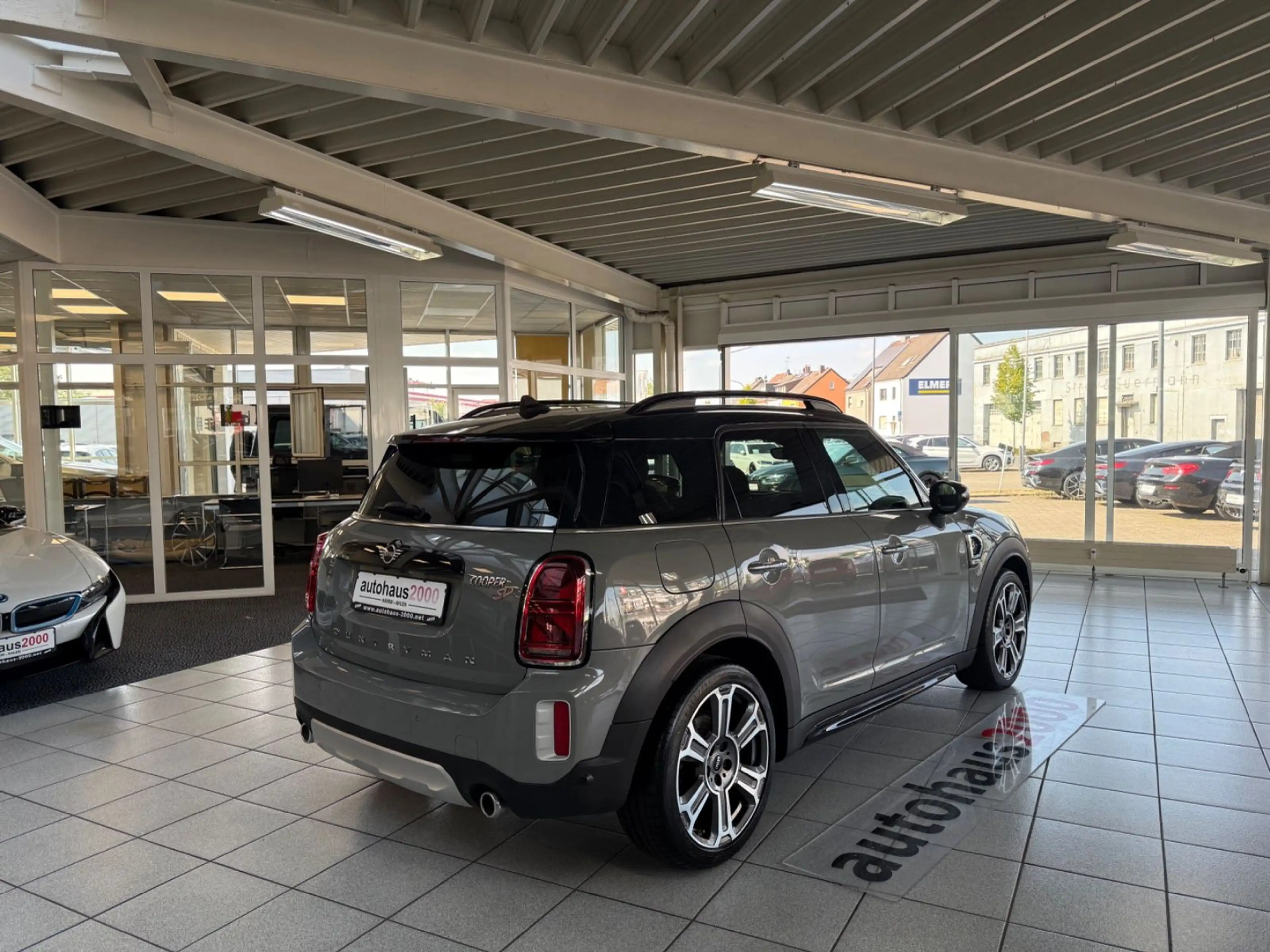 MINI Cooper SD Countryman Trim All4 AUT./LRF/PANO/HUD — photo 3