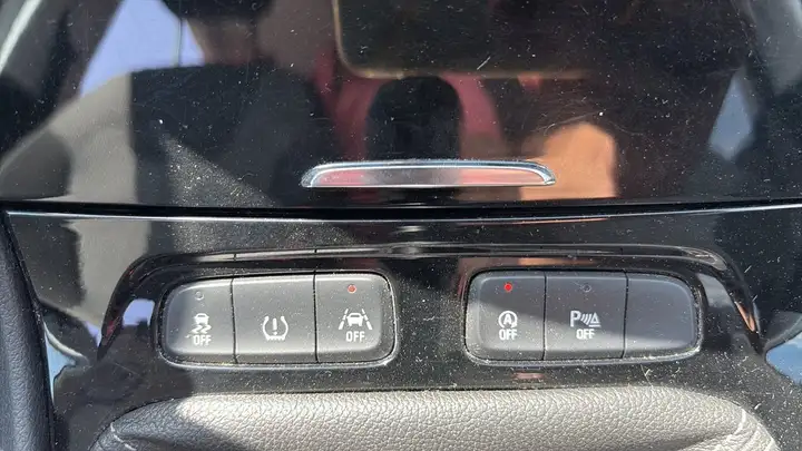 Opel Grandland X 2019, foto 18