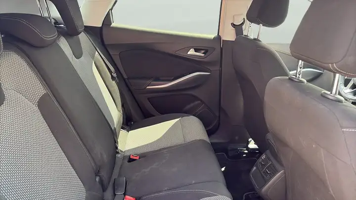 Opel Grandland X 2019, foto 12