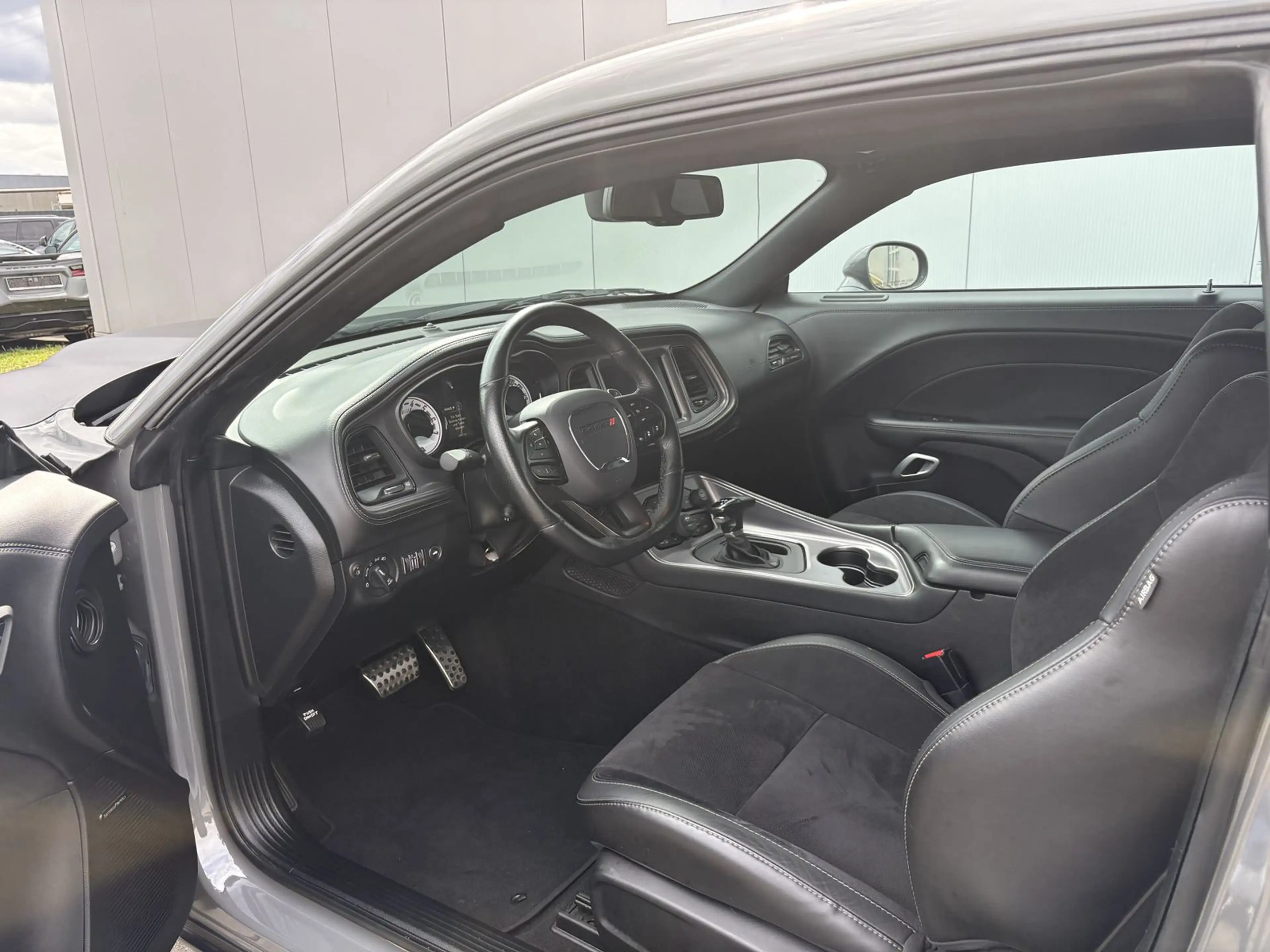 Dodge Challenger R/T T/A 5.7 V8 Last Call — photo 10