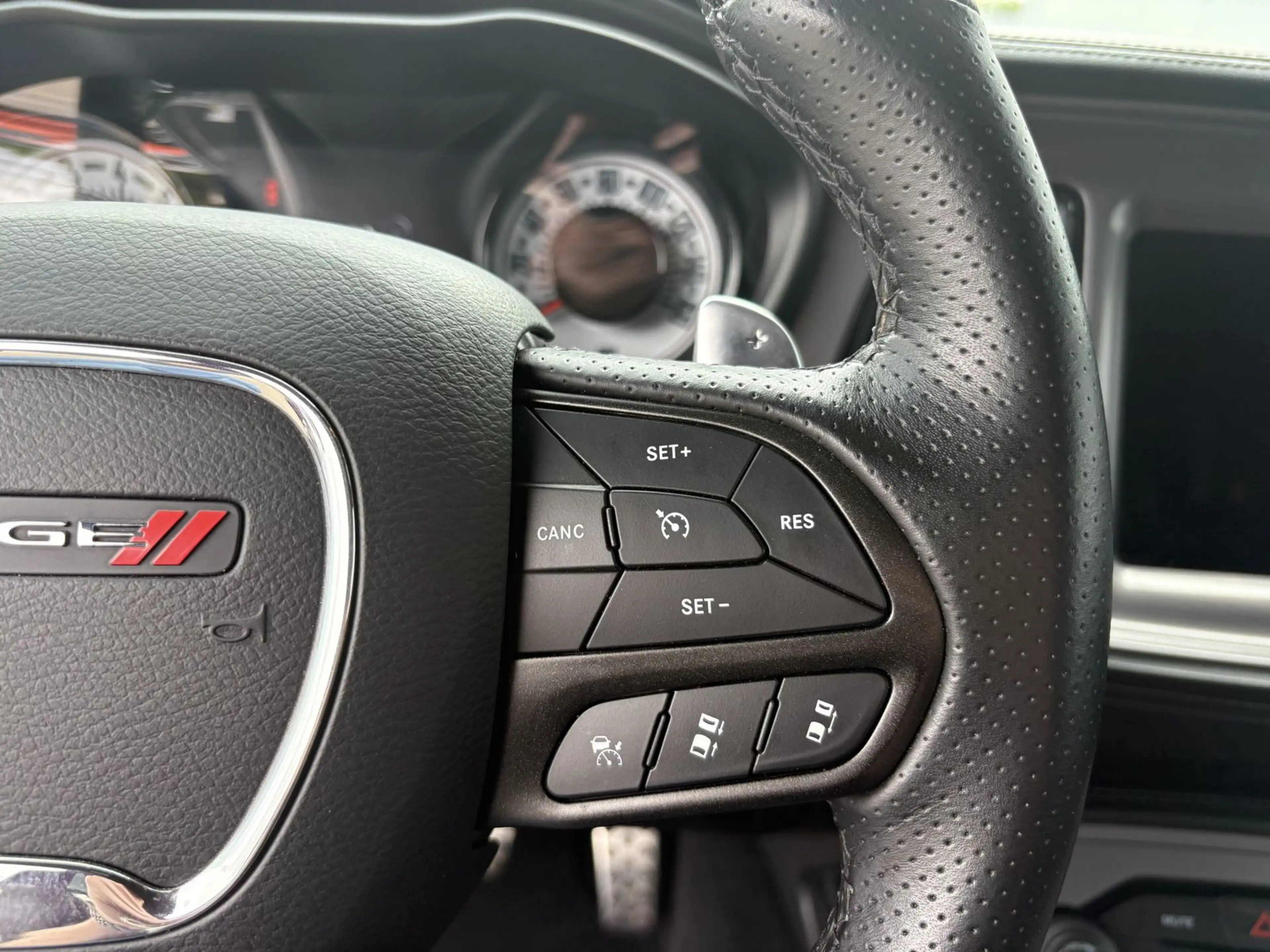 Dodge Challenger R/T T/A 5.7 V8 Last Call — photo 14