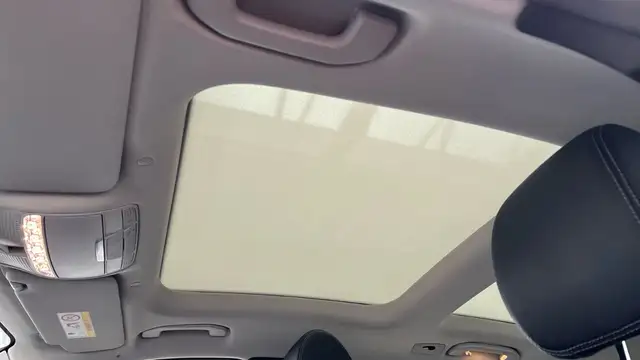 Mercedes-Benz GLC view 13