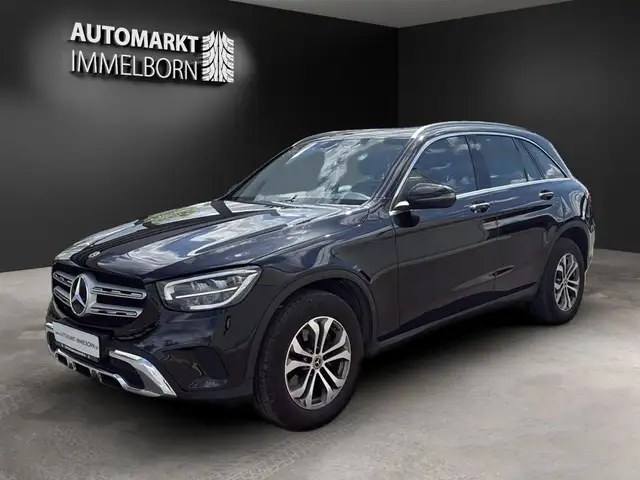 Mercedes-Benz GLC view 4