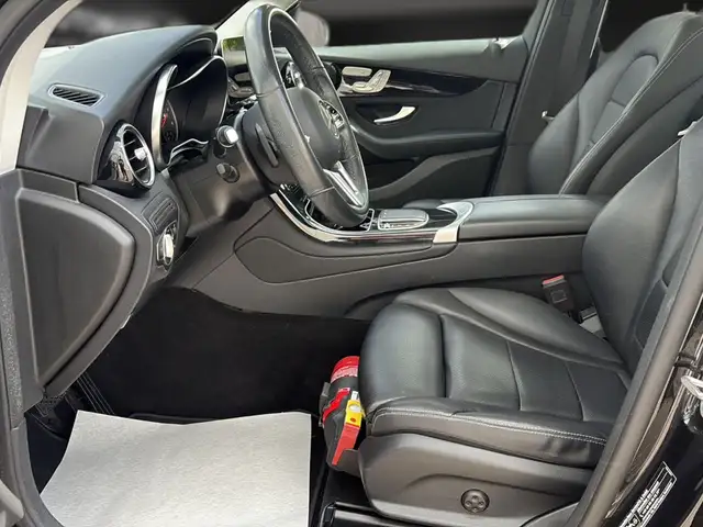 Mercedes-Benz GLC view 15