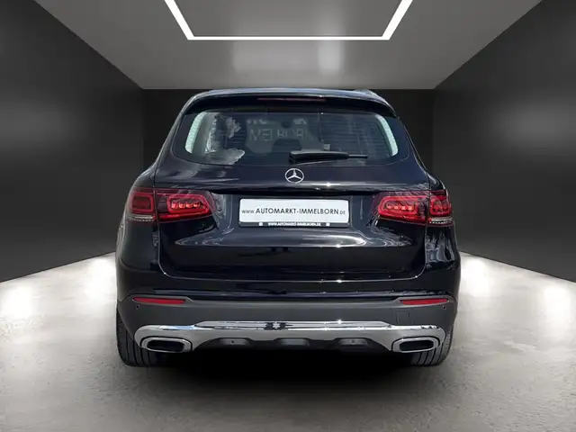 Mercedes-Benz GLC view 9