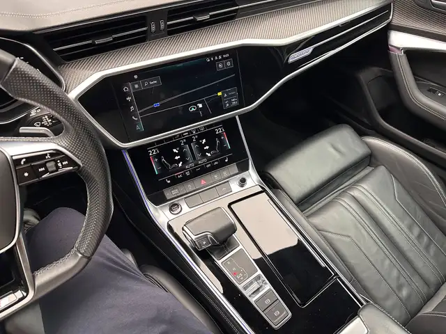 Audi A6 view 21