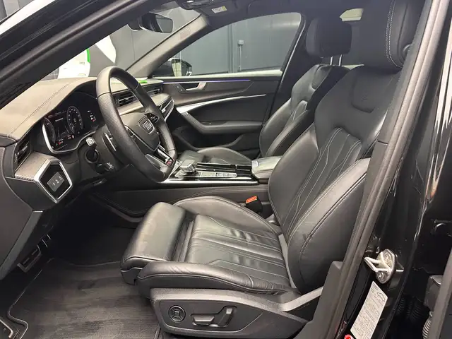 Audi A6 view 16