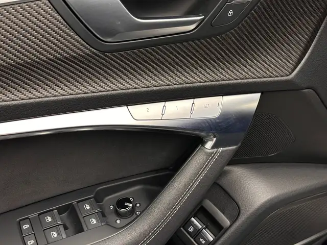 Audi A6 view 14