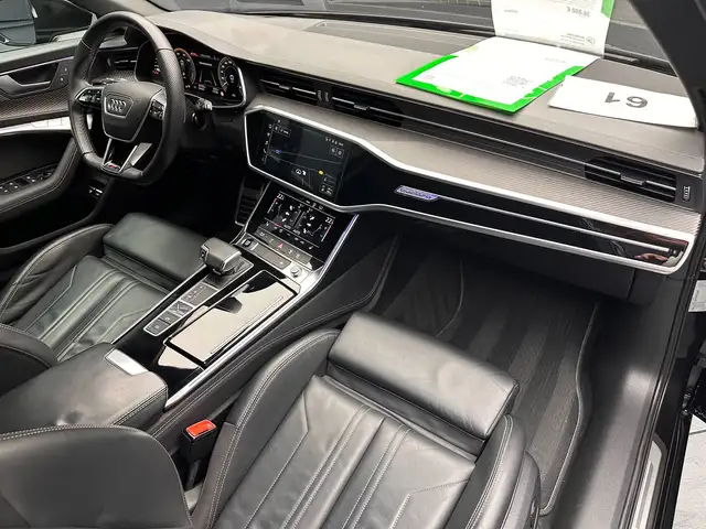 Audi A6 view 11