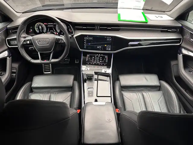 Audi A6 view 12