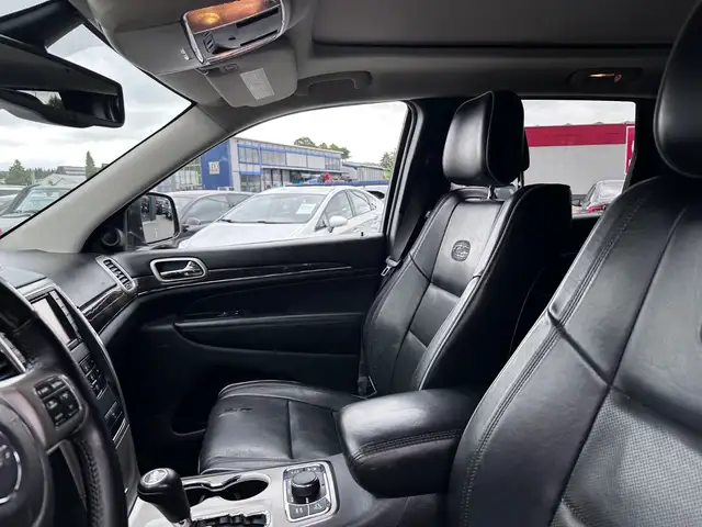 Jeep Grand Cherokee view 12