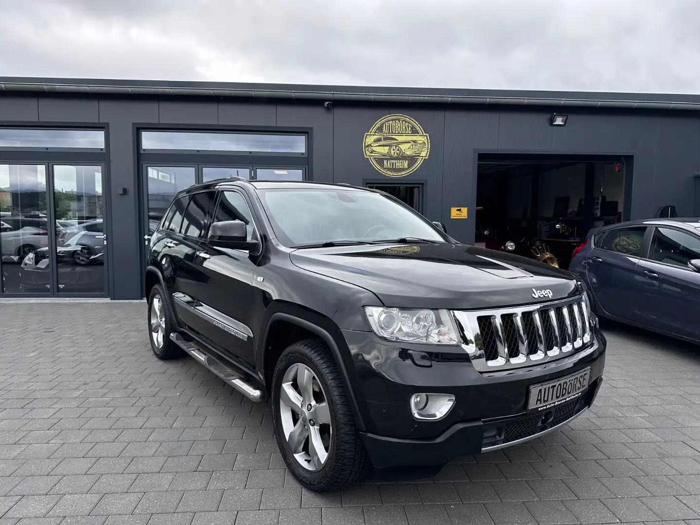 Jeep Grand Cherokee 3.0 CRD Overland Schwarz - 1