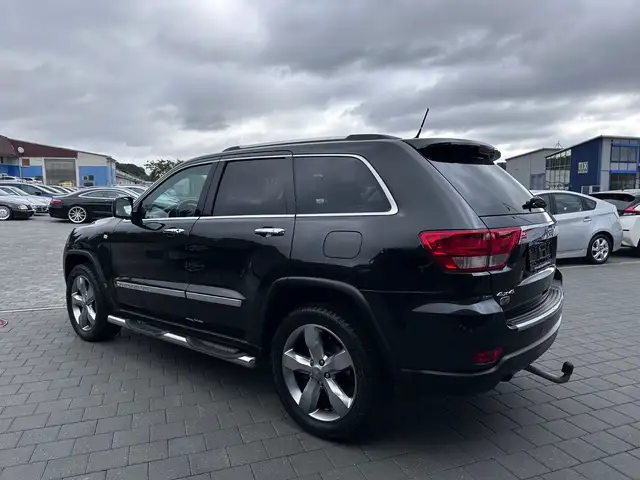 Jeep Grand Cherokee view 5