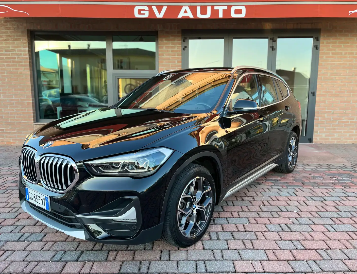 BMW X1 X1 F48 2019 xdrive18d xLine Plus auto Noir - 1