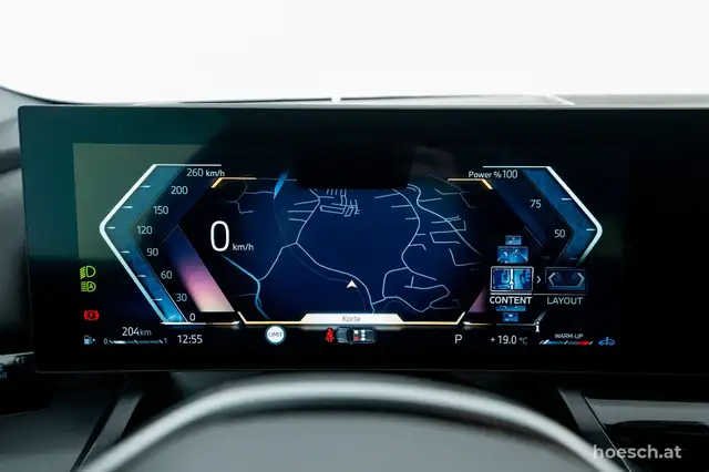 BMW 5 Series view 11