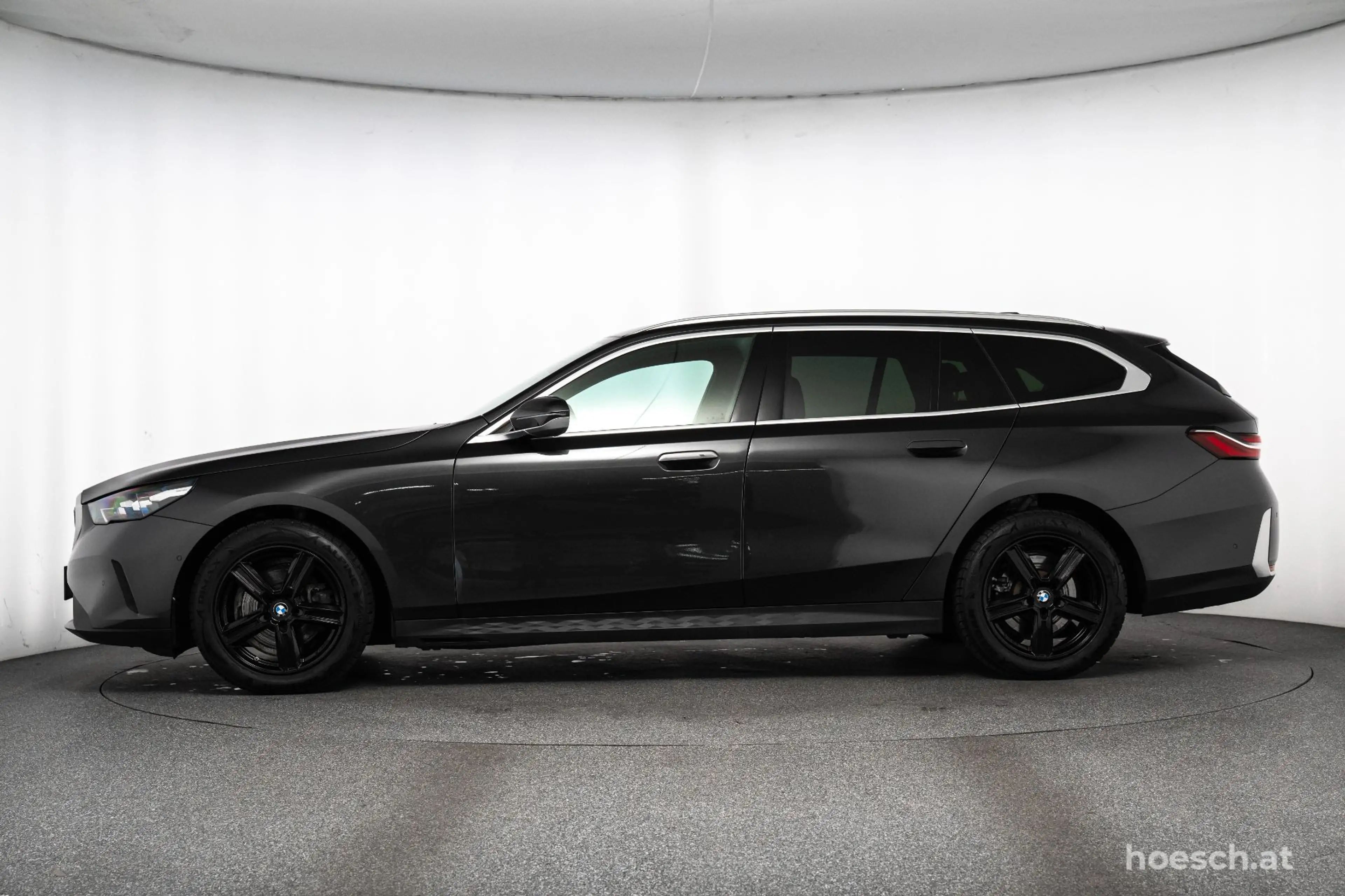 BMW 520 d Touring ADAPTIV LED ASSISTENZ PRIVACY — photo 3
